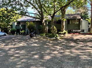 8835 SW Brightfield Cir, Portland, OR 97223