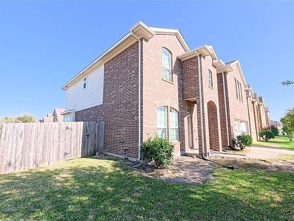 2nd image of 9707 Shimmering Lakes Dr