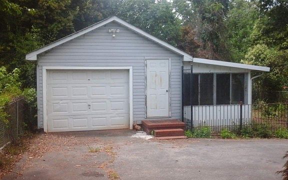 4th image of 564 John B White Blvd