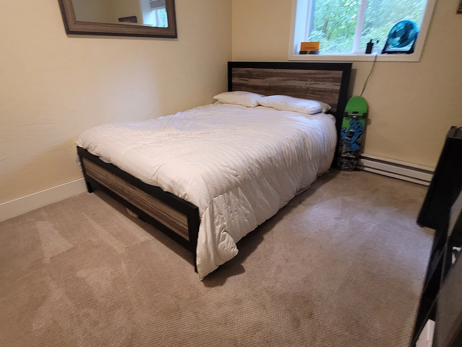 2 bed, 725 sqft, $2,100 — Photo 2