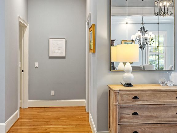 4th image of 1201 Pinehurst Dr