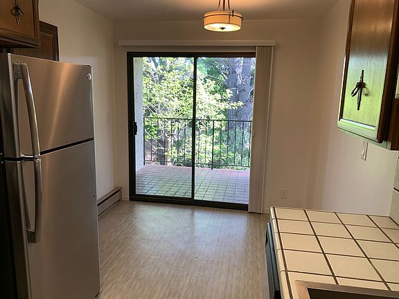 5th image of 555 Palm Ave APT 206