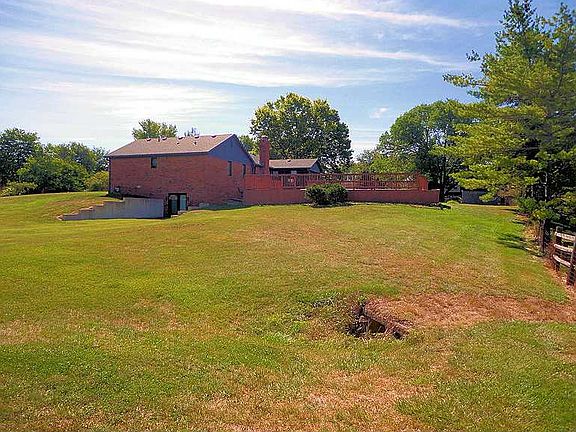 4th image of 7955 Timberwood Ct