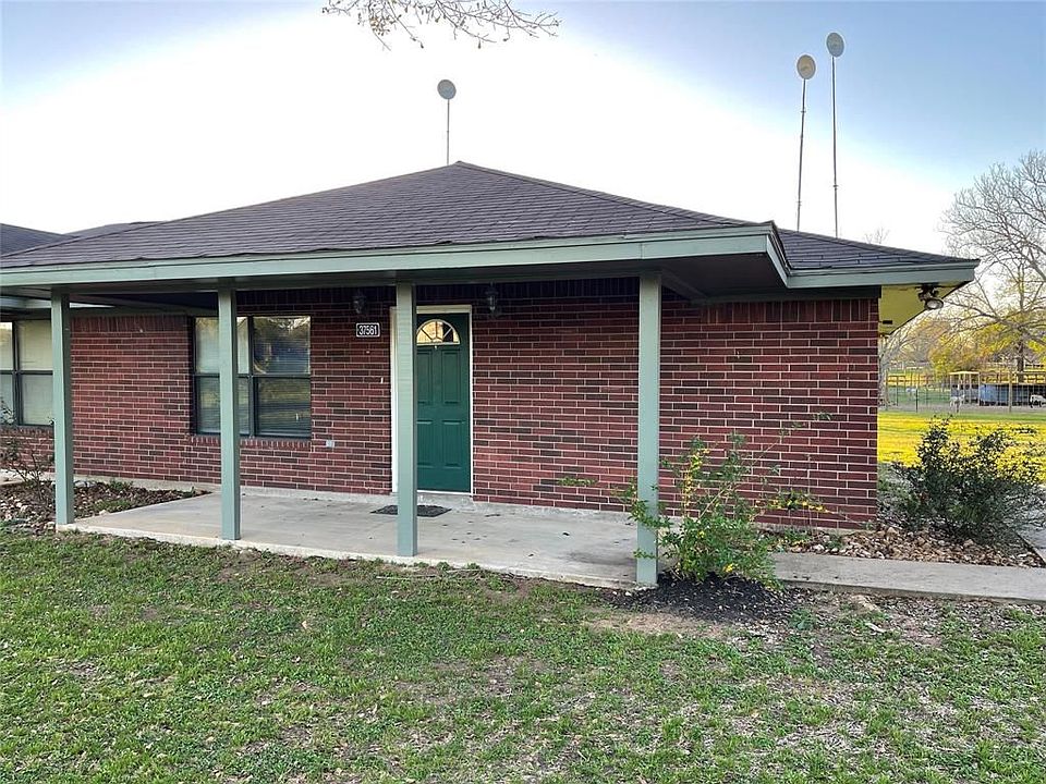 1st image of 37561 Meadowview Dr