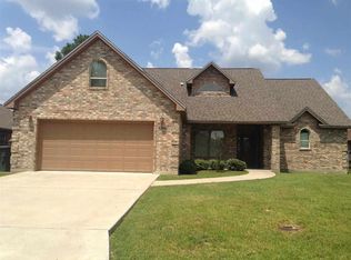8360 Carrie Ln, Beaumont, TX 77713