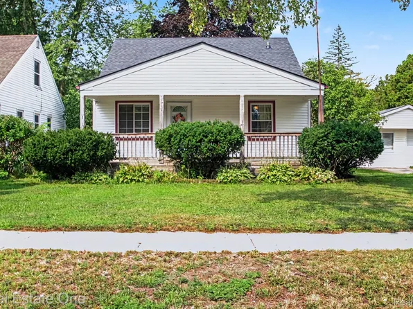 5935 Lathers St, Garden City, MI 48135