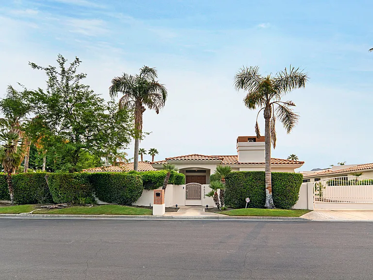 45320 Santa Fe Cv — Photo 2