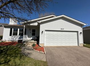 537 Lucerne Ln, Dekalb, IL 60115