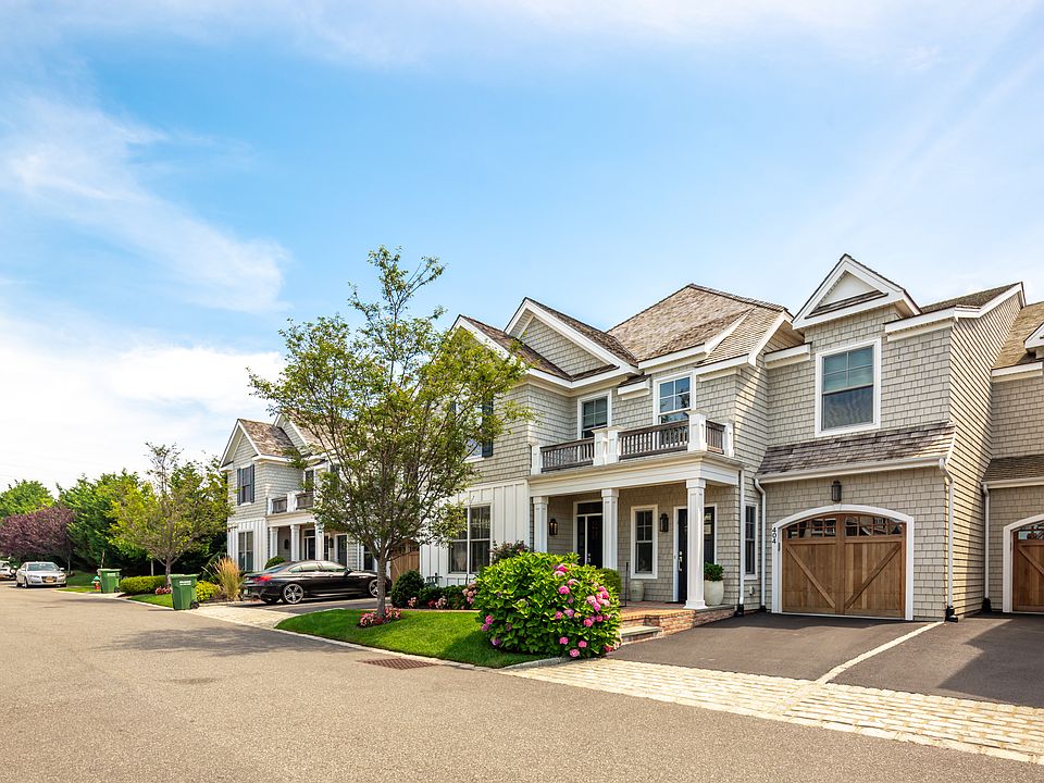 1st image of 403 High Pond Ln