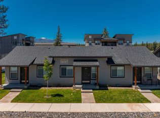 615 N Reed St #202, Sisters, OR 97759