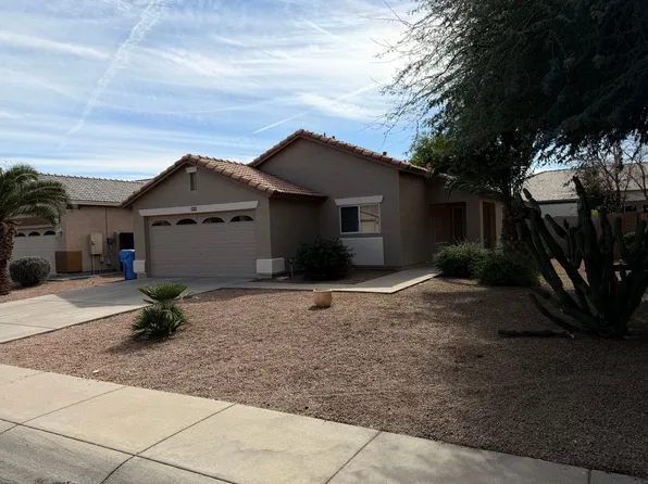 2815 E Harwell Rd, Gilbert, AZ 85234
