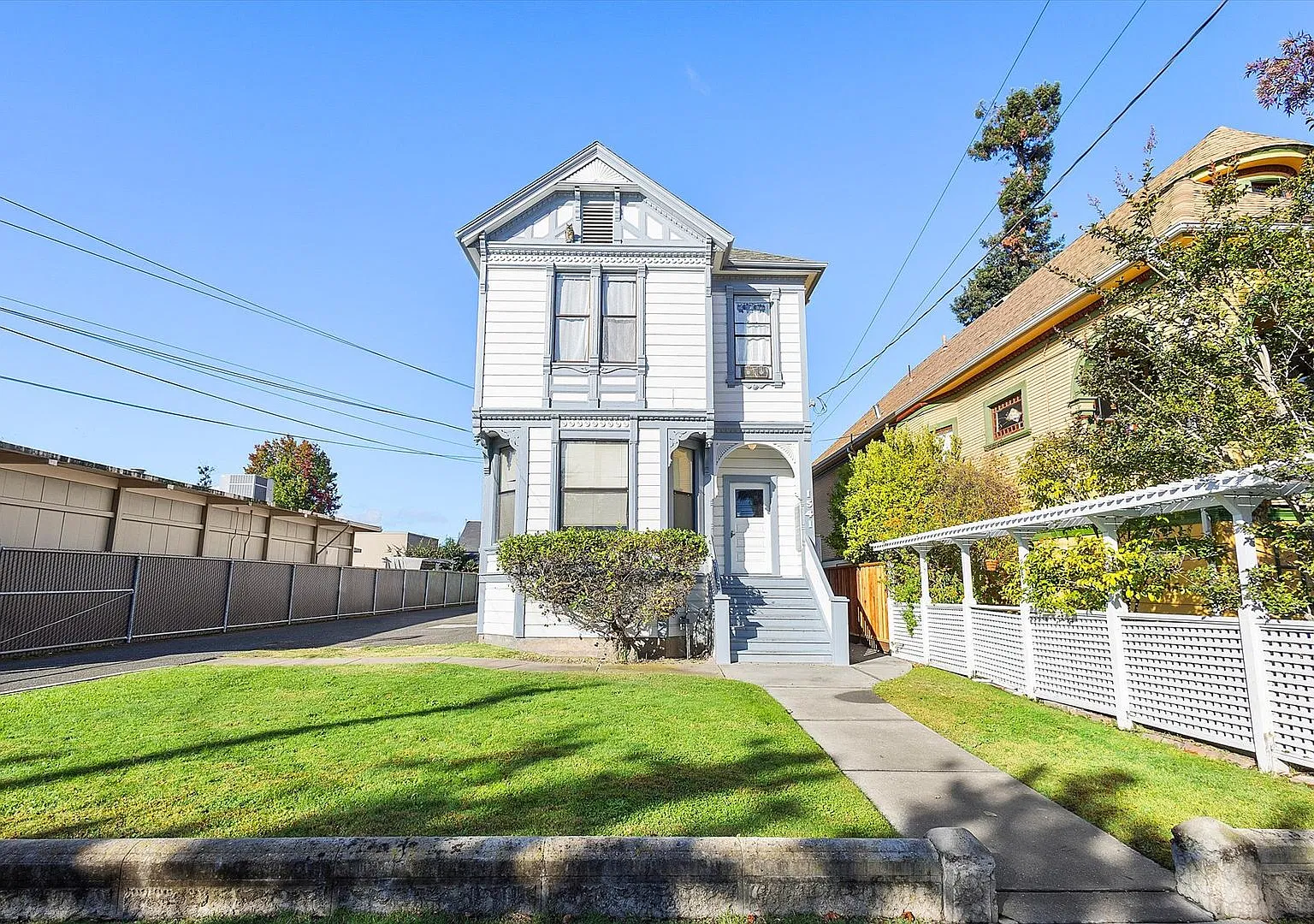 1541 Bay St #2 - Studio | 1 bath — Photo 1