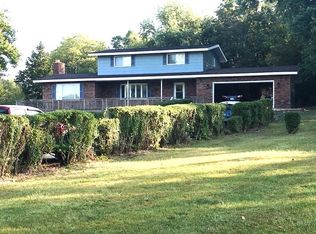 108 Green Ash Dr, Dixon, IL 61021