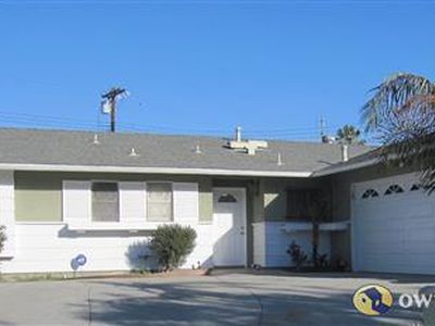11754 Glamis St, Sylmar, CA, 91342