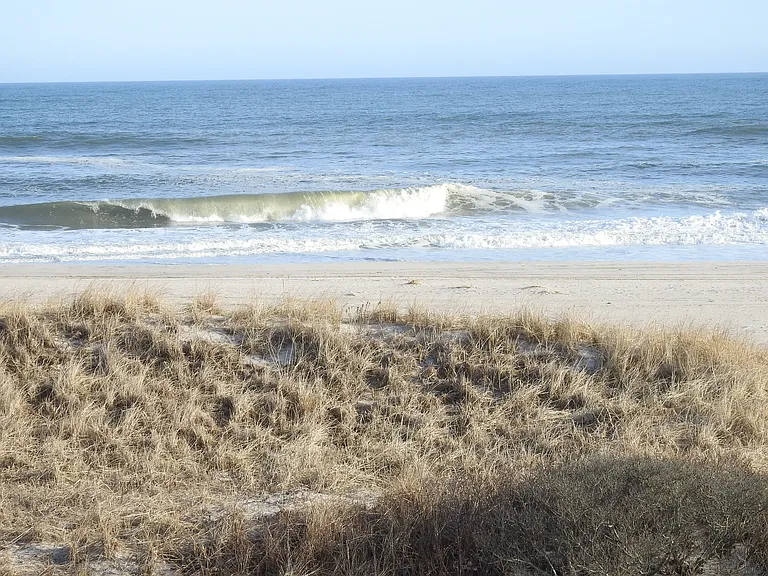 Dune Rd — Photo 12