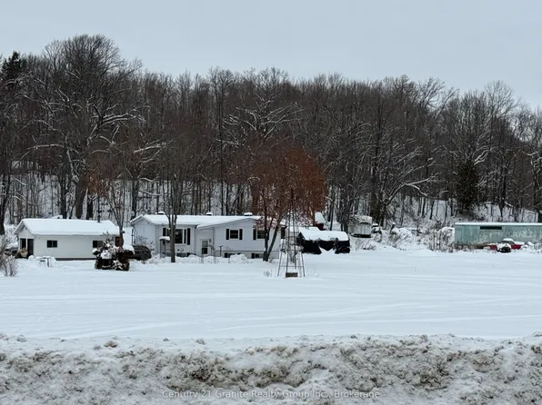 1028 Crabbe Ln, Dysart Et Al, ON K0M 1S0