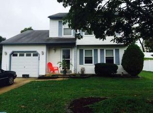 52 Randolph Ln, Sicklerville, NJ 08081