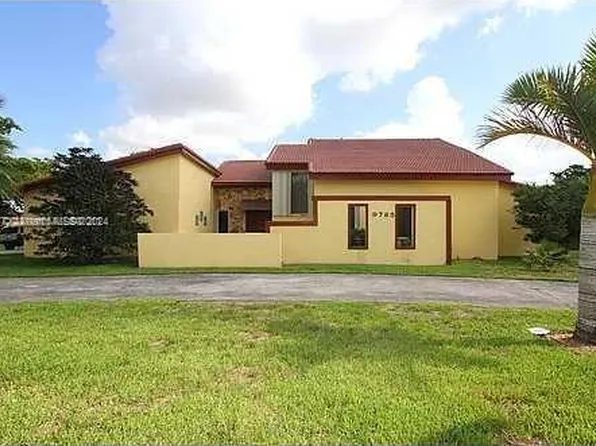 9785 SW 64th St, Miami, FL 33173
