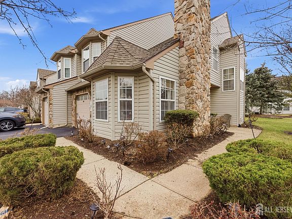 2nd image of 253 Nebula Rd