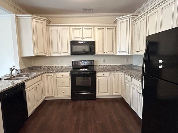 5th image of 1525 Chloe Cir