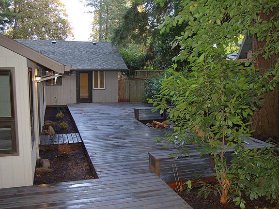 Mature and low maintenance private space