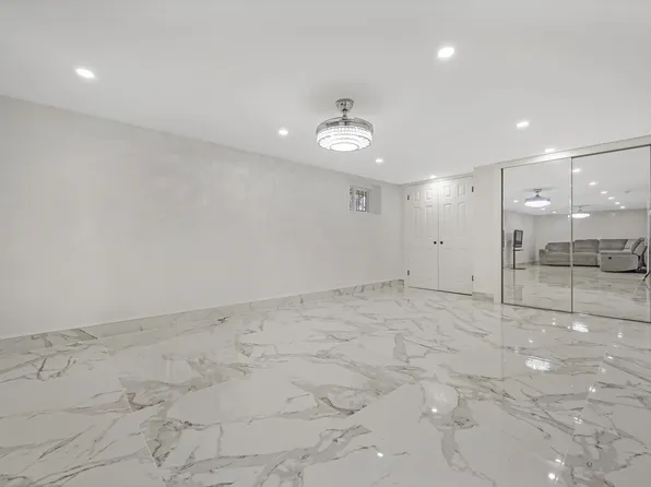 206-15 Richland Avenue image 31 of 37