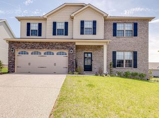 1025 Ellington Dr, Gallatin, TN 37066