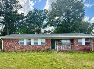 809 Fairfax Dr, Fairfield, AL 35064