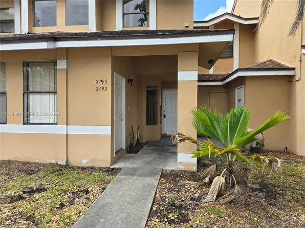 2192 SW 80th Ter #2192, Hollywood, FL 33025