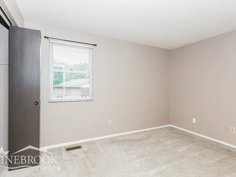 8189 Mount Washington Dr — Photo 13