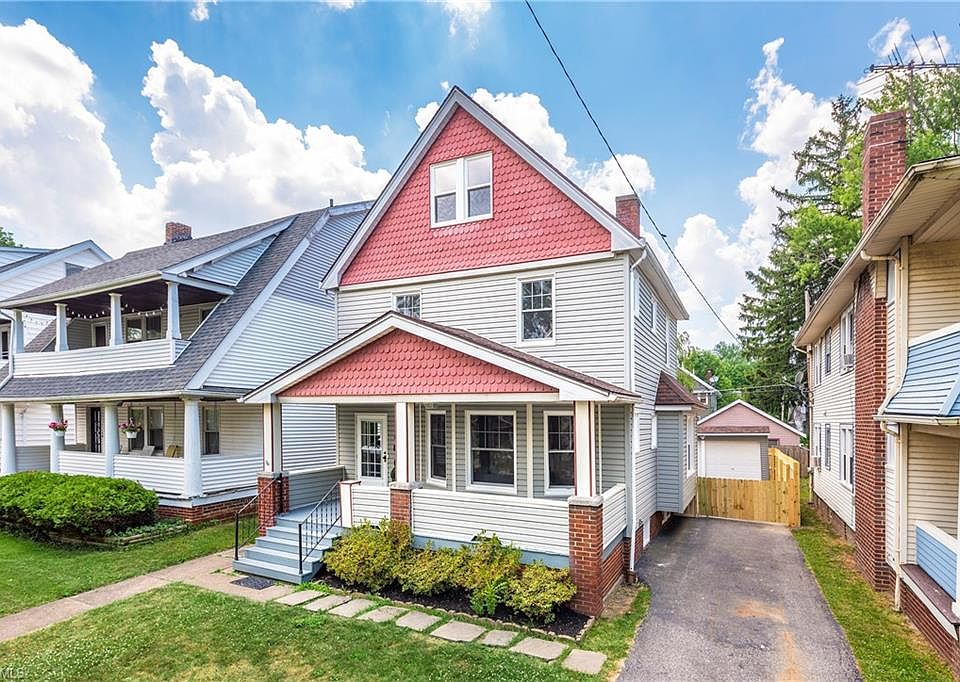 1st image of 2092 Marlowe Ave