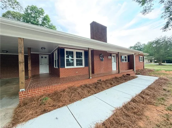 4505 Us Highway 21, Hamptonville, NC 27020