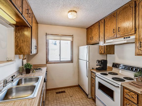 3rd image of 11305 Ibis St NW #11305