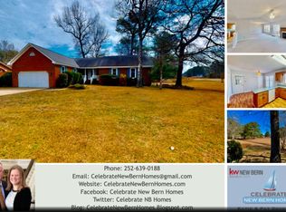 6005 Club House Dr, New Bern, NC 28562