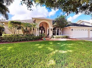 6542 Kestrel Cir, Fort Myers, FL 33966
