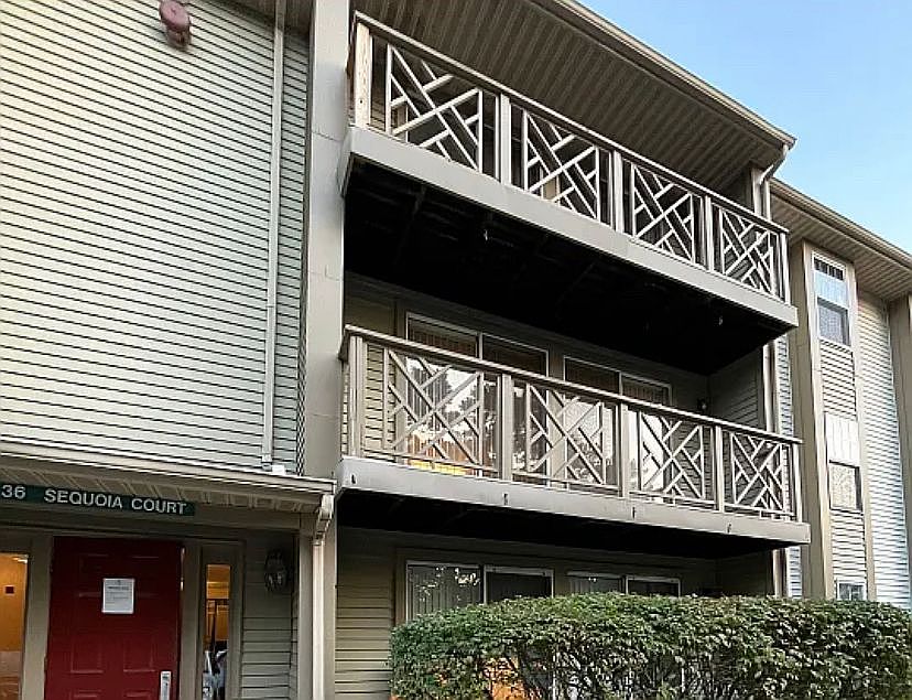 1st image of 123 1/2 Market St
