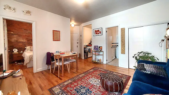 Rented by R New York | media 3