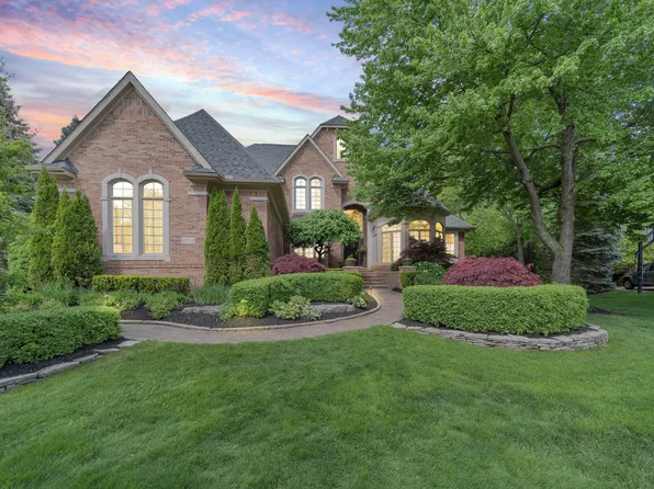 47914 Beckenham Blvd, Novi, MI 48374