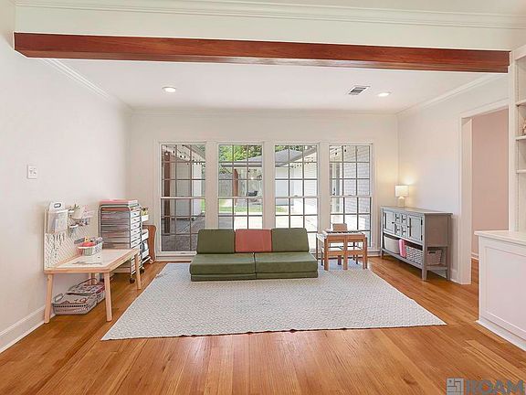 5th image of 7816 Menlo Dr