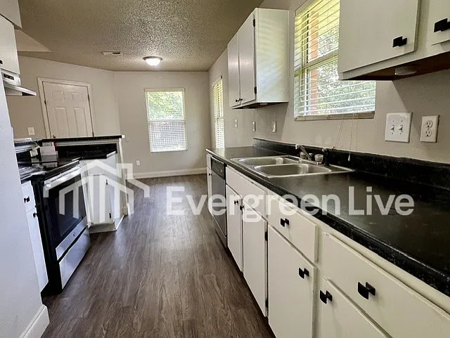 111 Willow Gardens Ct — Photo 7