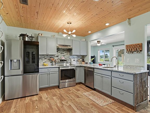 5th image of 3012 SE Santa Anita Street