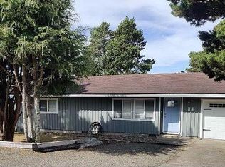 55 Spruce Ct, Depoe Bay, OR 97341