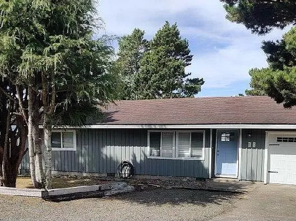 55 Spruce Ct, Depoe Bay, OR 97341