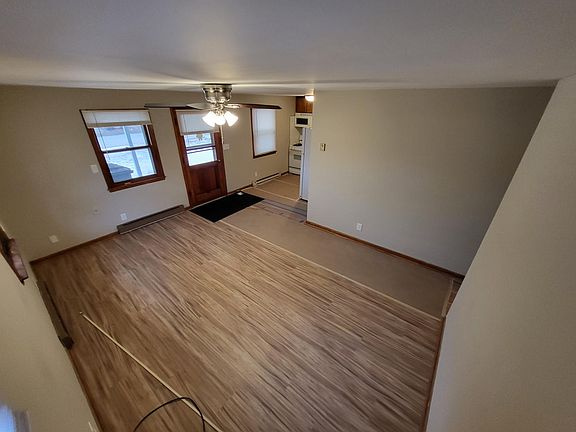 3rd image of 99 Plaza Ct