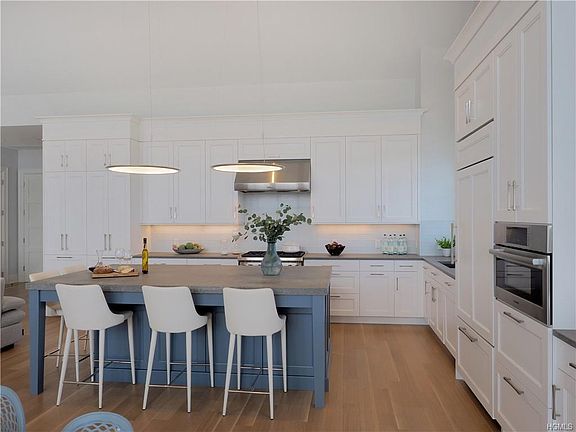 5th image of 710 Davenport Ave #7