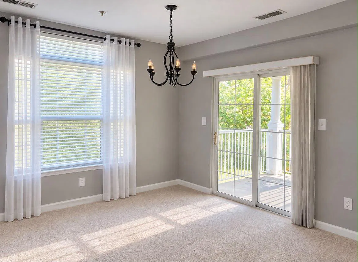 2 bed, 1055 sqft, $2,700 — Photo 2