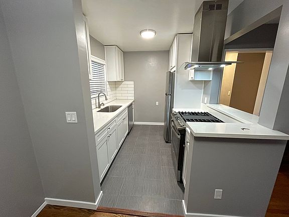 4th image of 5025 E 1st St APT 1