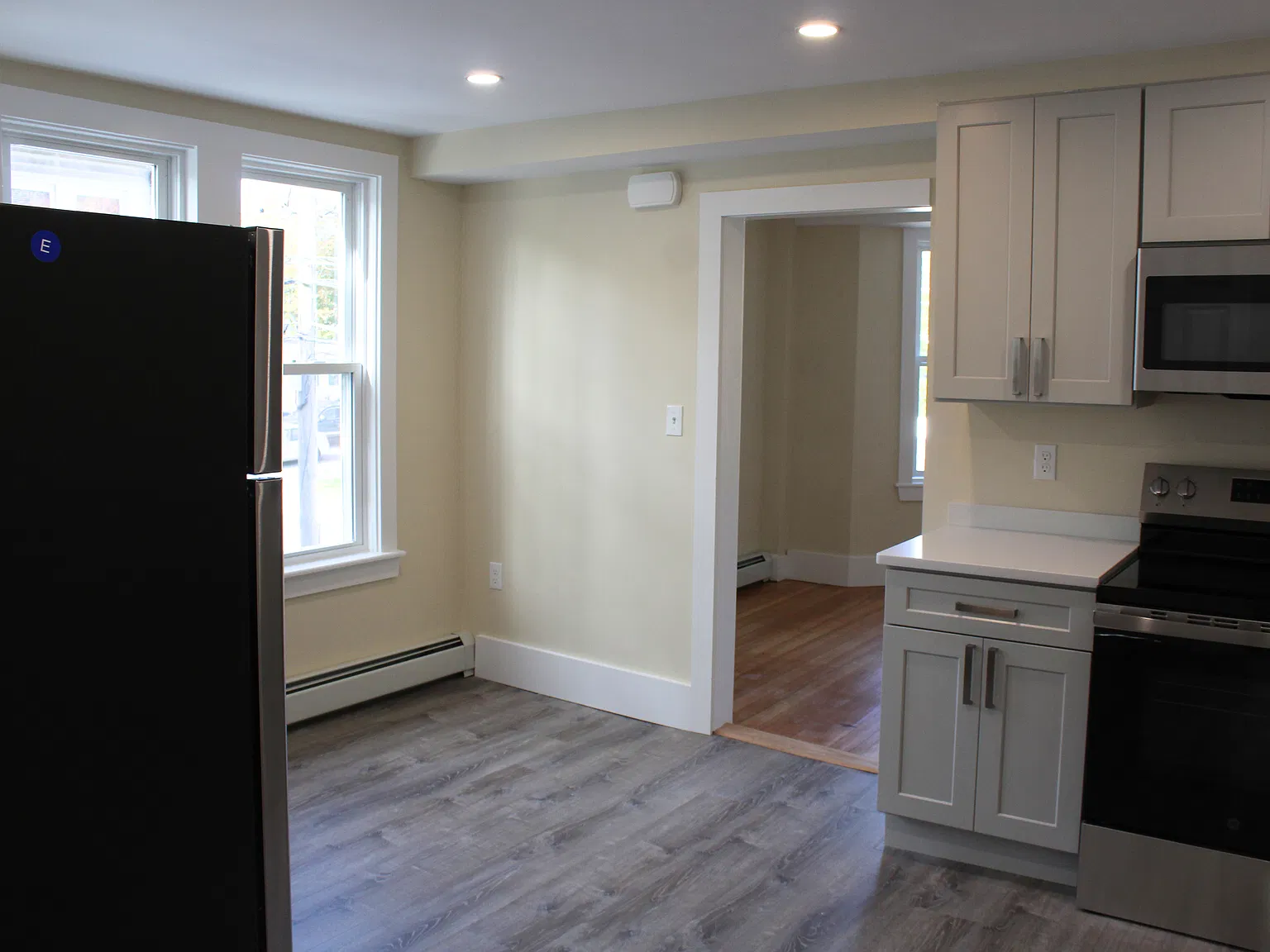 2 bed, 700 sqft, $2,500 — Photo 4