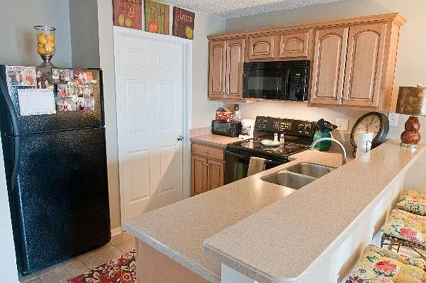 163 Cox Street — Photo 4