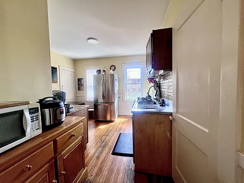 33 Oakland Rd #1 Photo 1